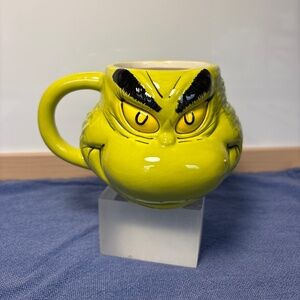 Dr. Seuss The Grinch 16 oz. Ceramic Sculpted Mug-Universal Studios